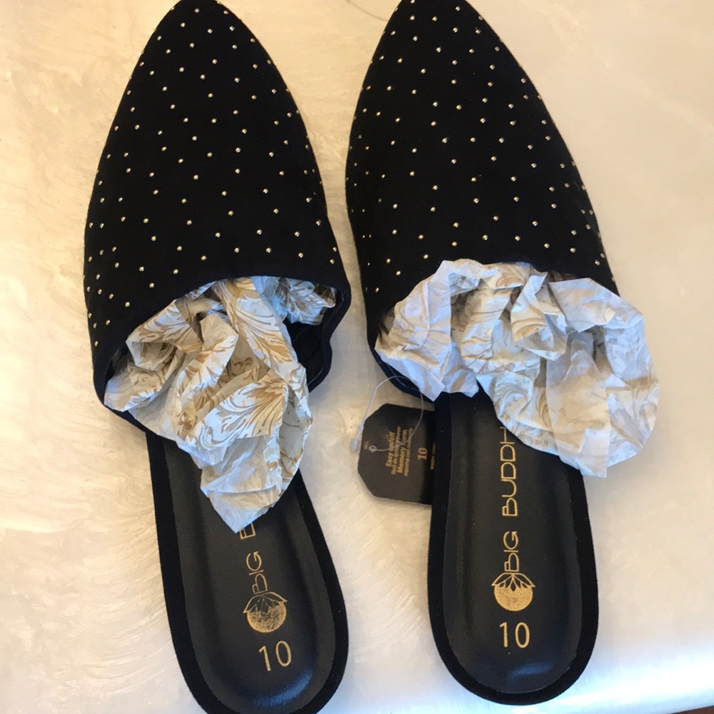 SLIPPER 🥿 - Picture 2 of 4